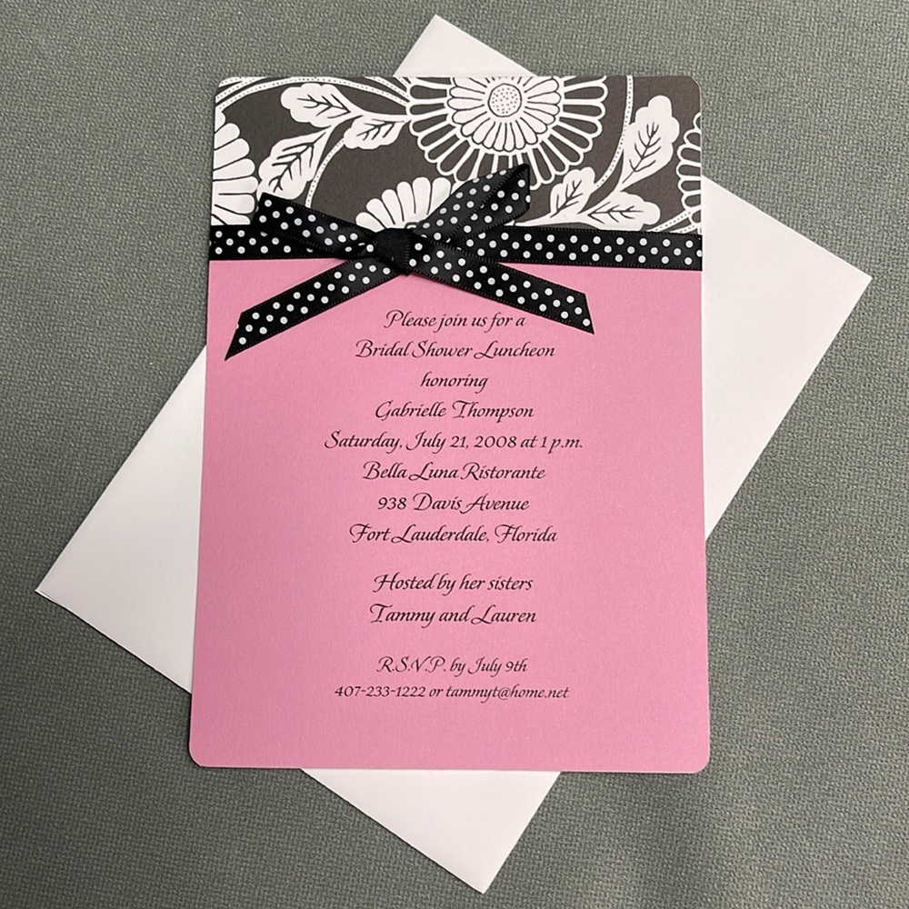 BNIB VINTAGE MODERN FLORAL & PINK PANEL INVITATIONS WITH POLKA RIBBONS 3 SETS/30